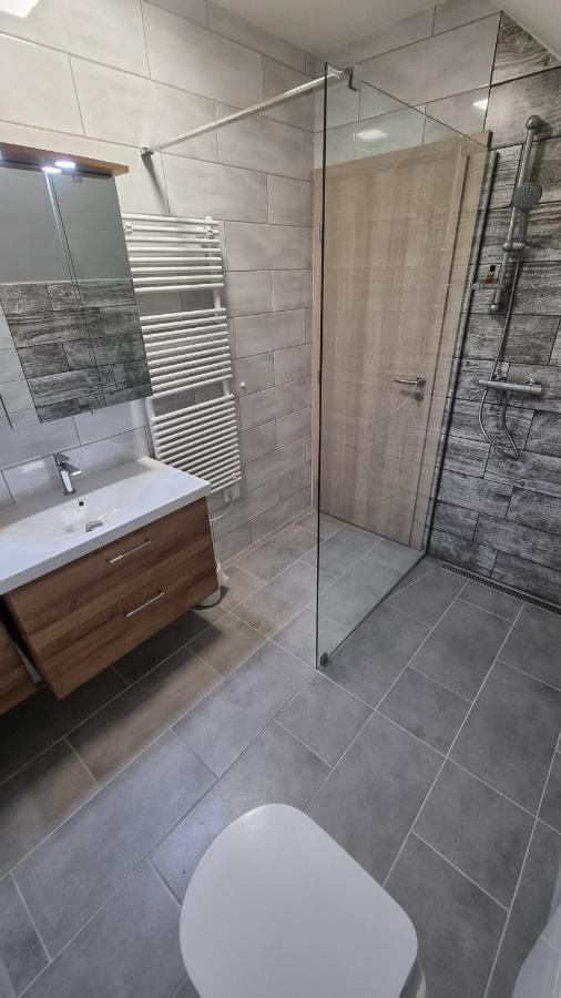 Apartma Kaan Zaga Buitenkant foto